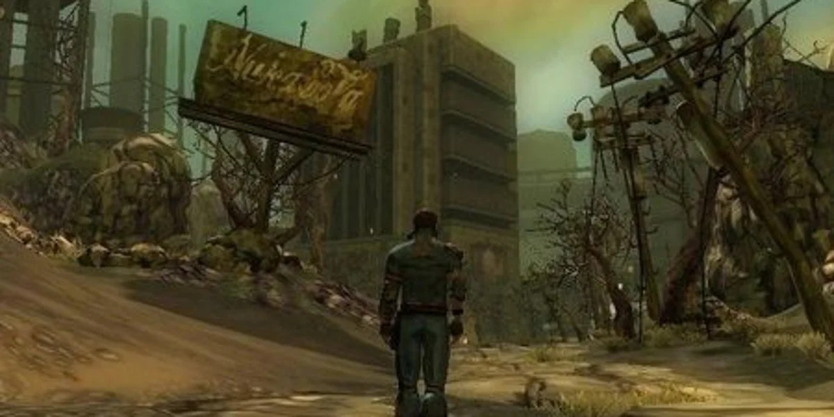 Senere, i 2007, da Bethesda fikk full kontroll over Fallout-merket, fikk Interplay lisens til å utvikle Fallout Online. Vilkårene i avtalen var imidlertid ekstremt strenge: utgiveren måtte skaffe 30 millioner dollar til produksjonen, starte arbeidet innen april 2009 og fullføre det senest i april 2013.