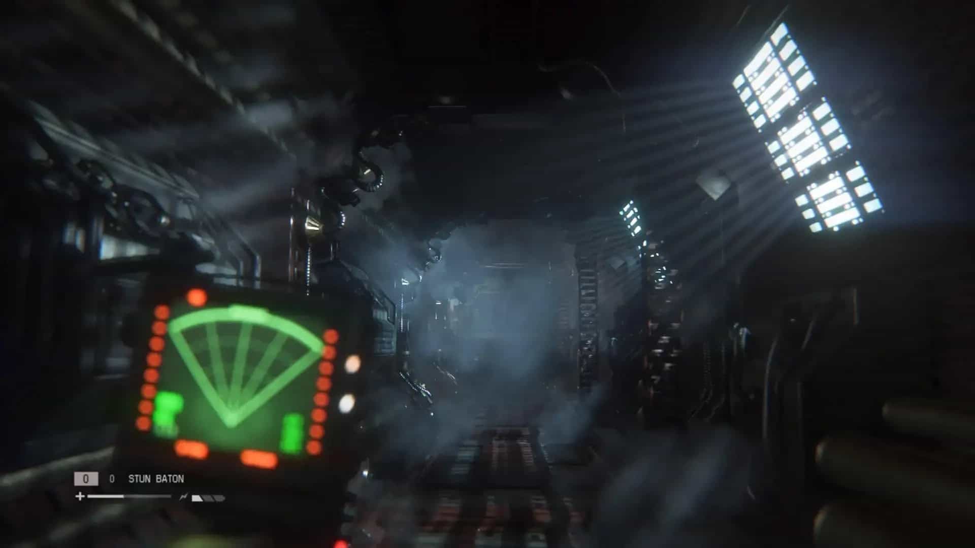 Atmosfæren formidles med nitid presisjon: retrofuturismen fra den originale Alien kommer til live i de flimrende CRT-skjermene, monokrome skjermene og de primitive, men sofistikerte enhetene man ser på Nostromo. 