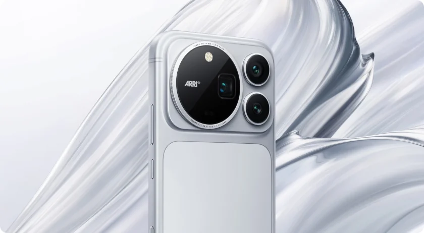 Honor Magic 9 Pro Max med stor kameramodul på baksiden